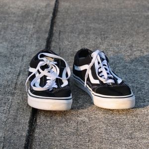 Vans Old Skool Black & White Sneakers